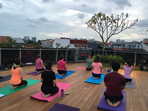 rooftop-yoga-singapore_15-feb_2