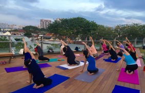 rooftop-yoga-singapore_22-feb_4